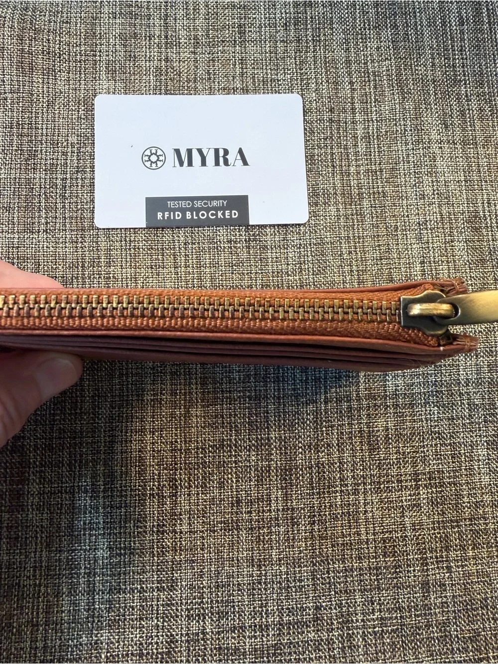 This Pastel Desert Sunrise Myra Leather, Canvas, Slots, Zips ,NWT Card Wallet